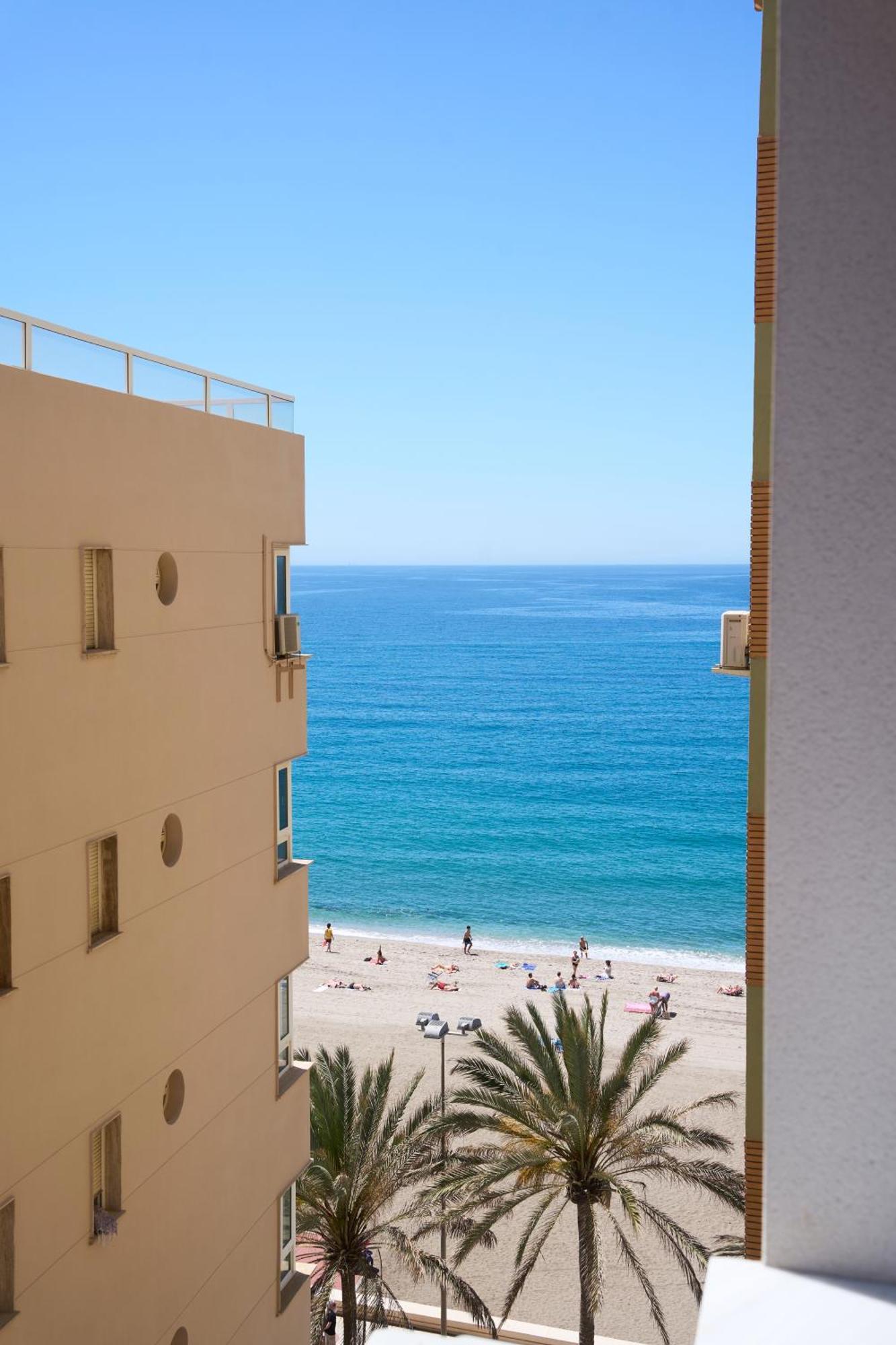 Paseo Maritimo - Apartamento A Estrenar, A Pie De Playa, Con 2 Banos アルメリア エクステリア 写真