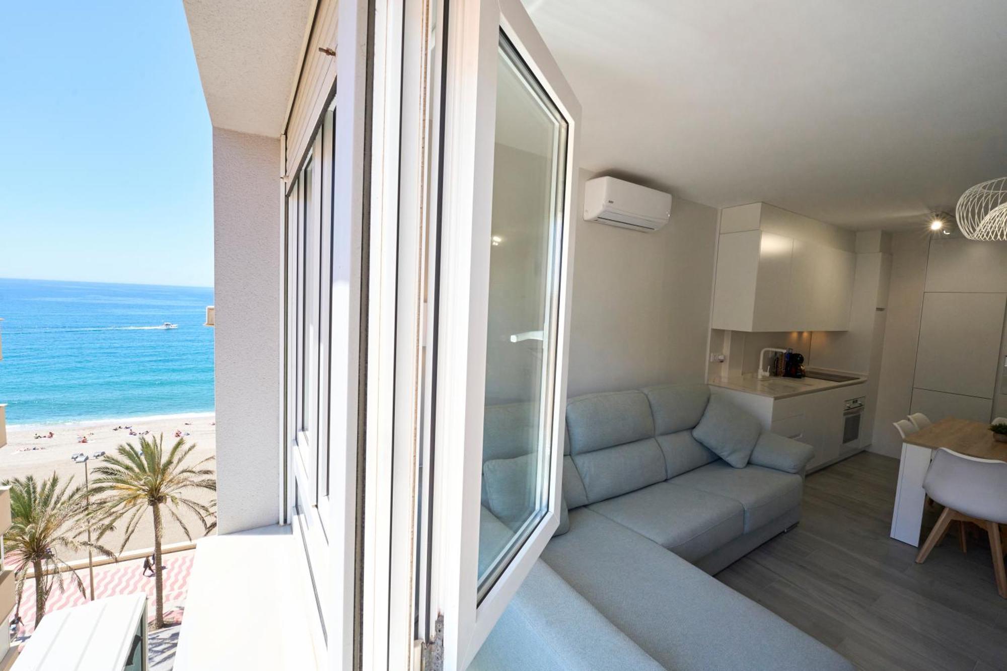 Paseo Maritimo - Apartamento A Estrenar, A Pie De Playa, Con 2 Banos アルメリア エクステリア 写真