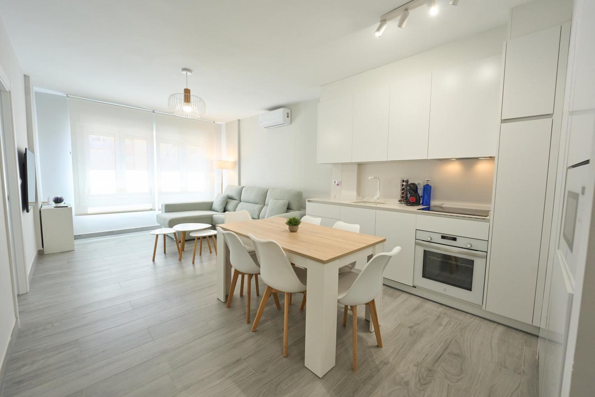 Paseo Maritimo - Apartamento A Estrenar, A Pie De Playa, Con 2 Banos アルメリア エクステリア 写真